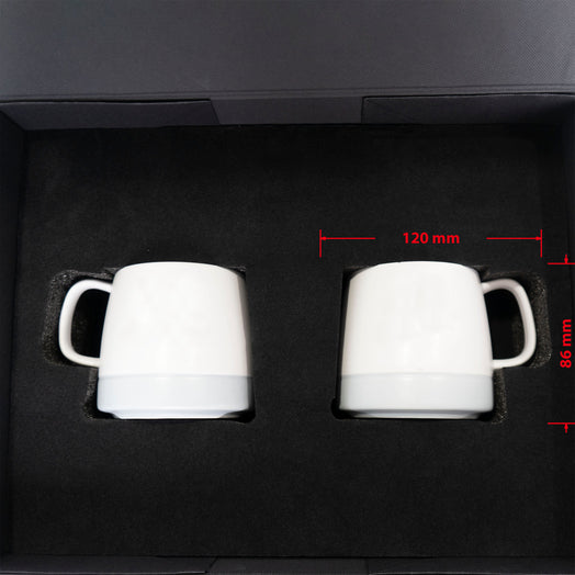 White and blue mug set