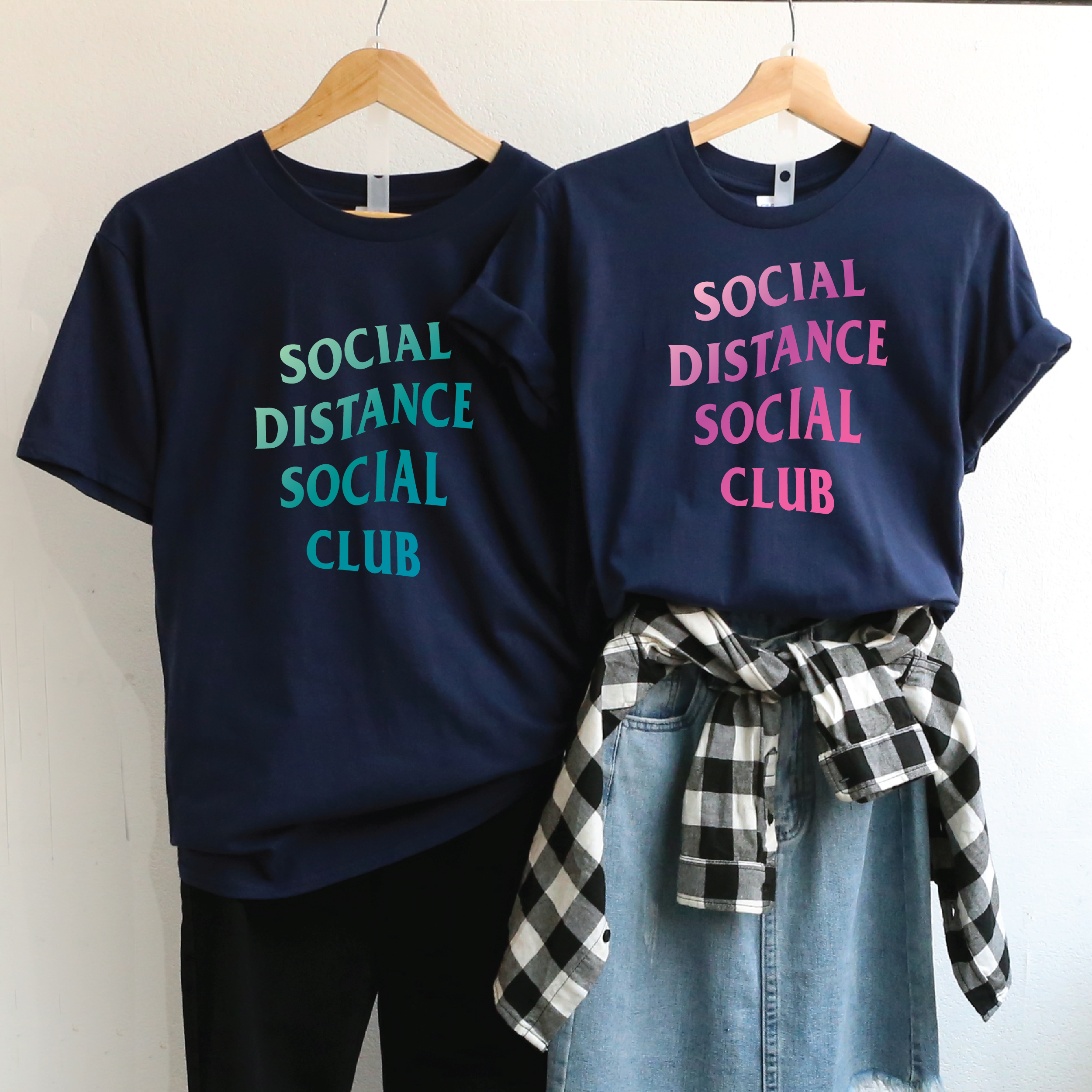 【COVID 限量版】情侶裝  T-Shirt  |  Social Distance 海軍藍